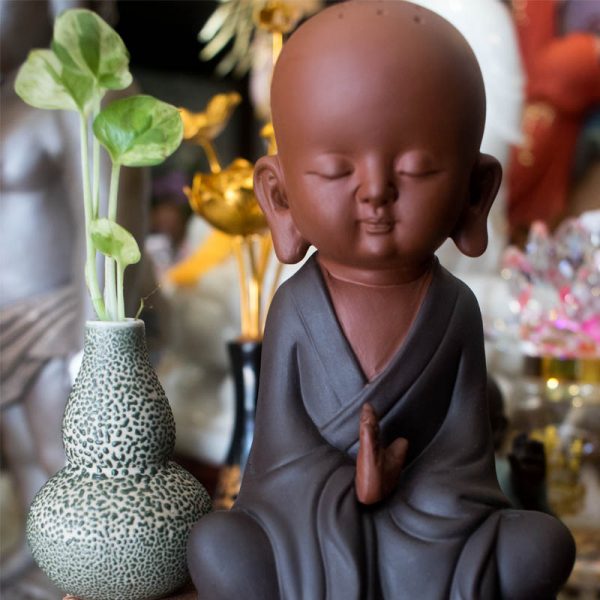chú tiểu gốm tử sa