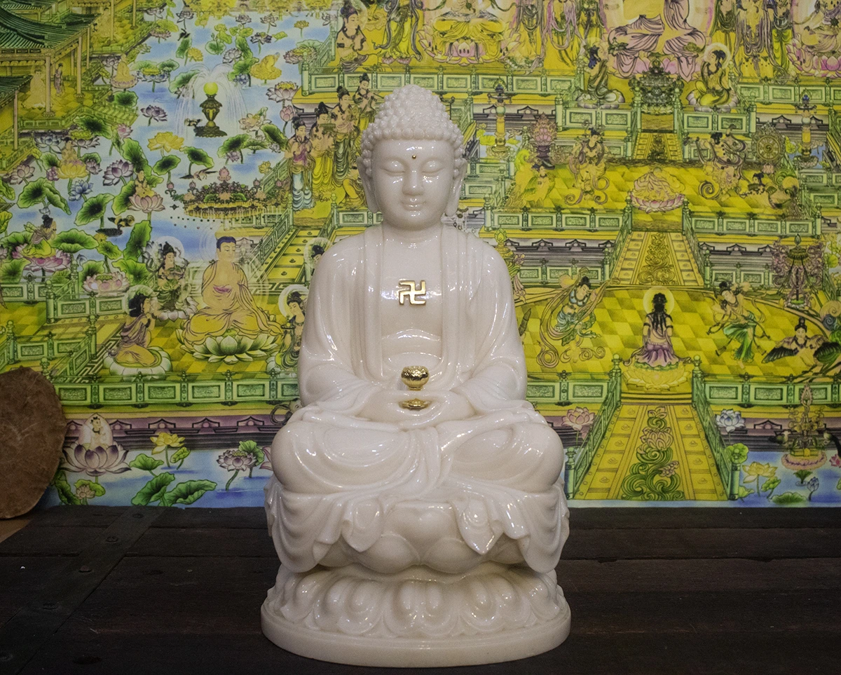 Tượng Phật A Di Đà đá trắng nhìn trực diện Góc nhìn trực diện tượng Phật A Di Đà bằng đá trắng
