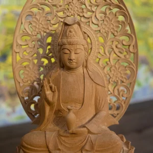 cận mặt tượng quan âm