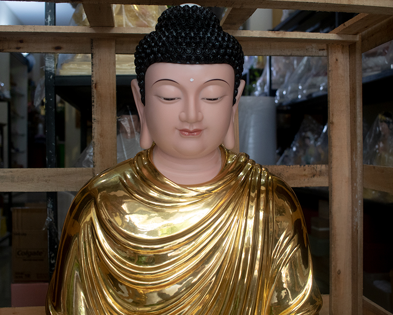 Phật Thích Ca dát vàng