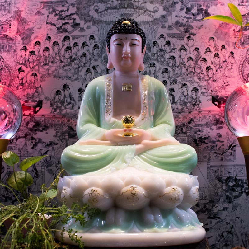 Khám phá sự tuyệt vời của tượng Phật A Di Đà bột đá Đài Loan, với đường nét tinh xảo, màu sắc tươi sáng và phong cách độc đáo. Được chế tác bởi những nghệ nhân tài ba, tượng Phật này đem đến một sự kết hợp tuyệt vời giữa nghệ thuật và tâm linh.