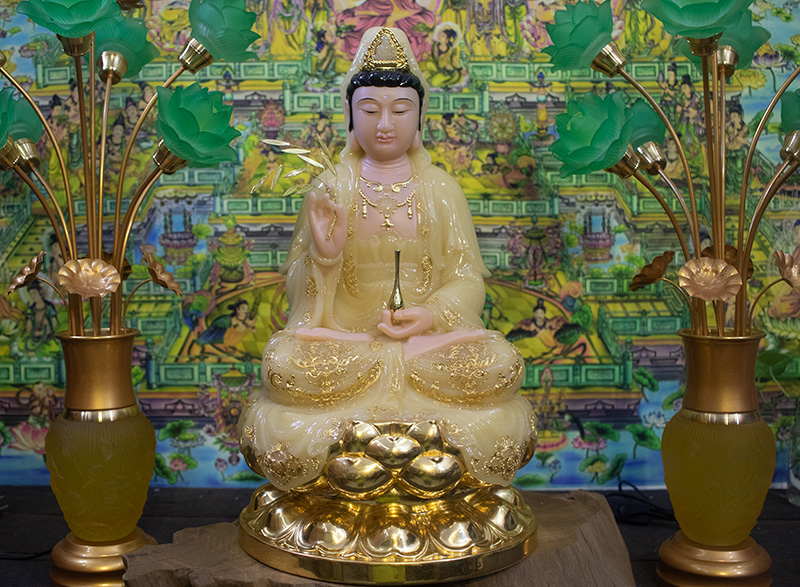 tượng Phật Quan Âm