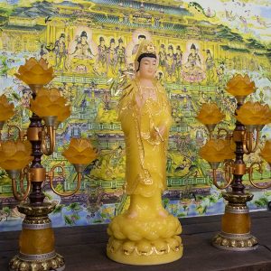 Tượng Phật Quan Âm đứng