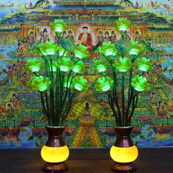 Đèn cúng Phật hoa sen lưu ly