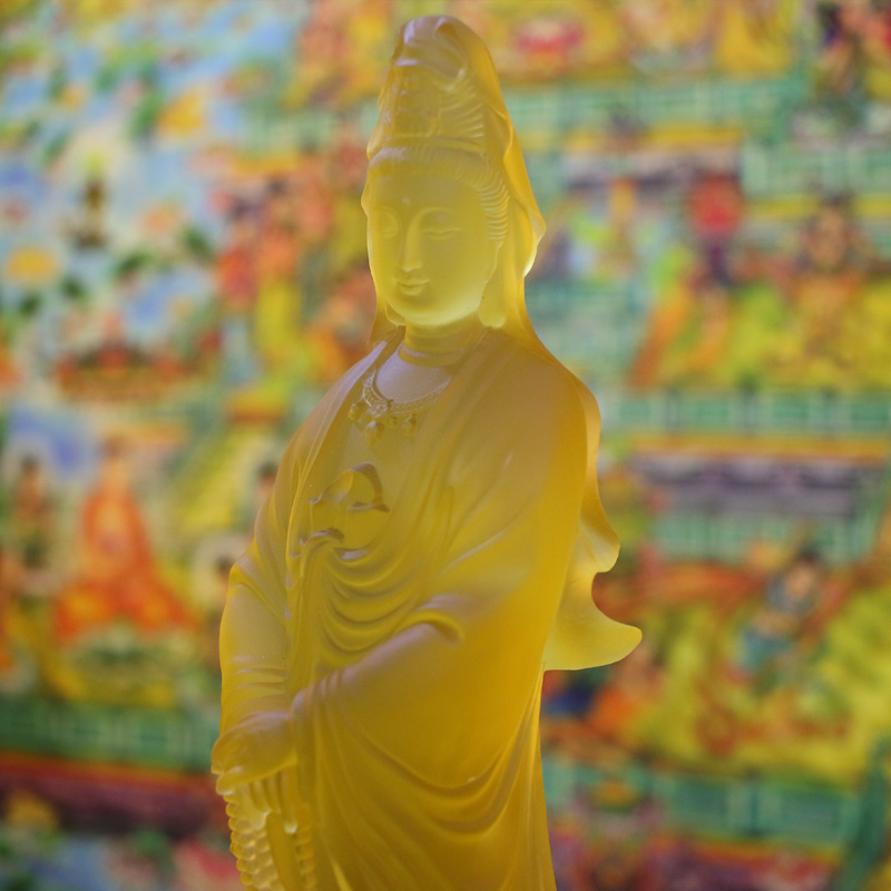 Tượng Phật Quan Âm đứng