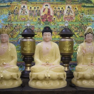 Chi tiết tượng Ta Bà Tam Thánh
