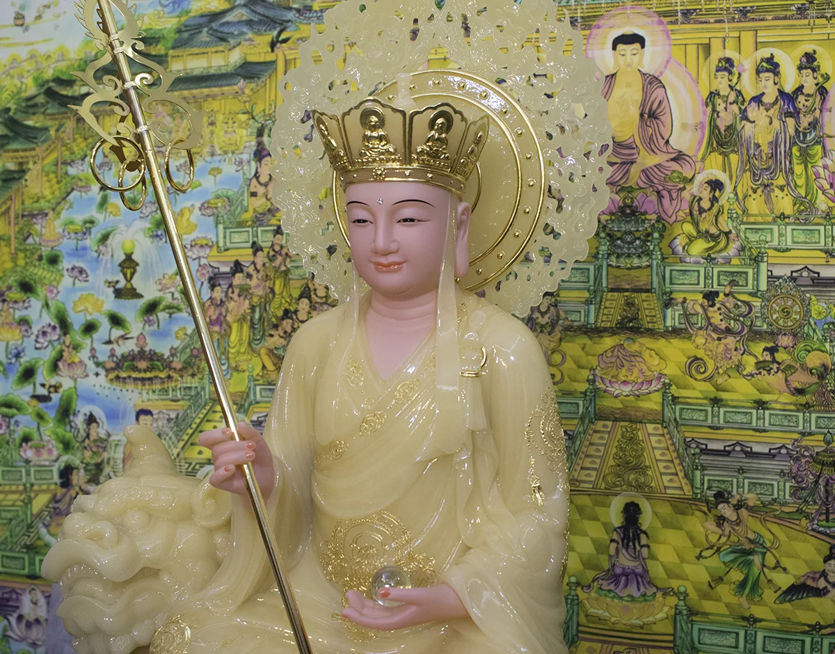 Địa Tạng đề thính thạch anh