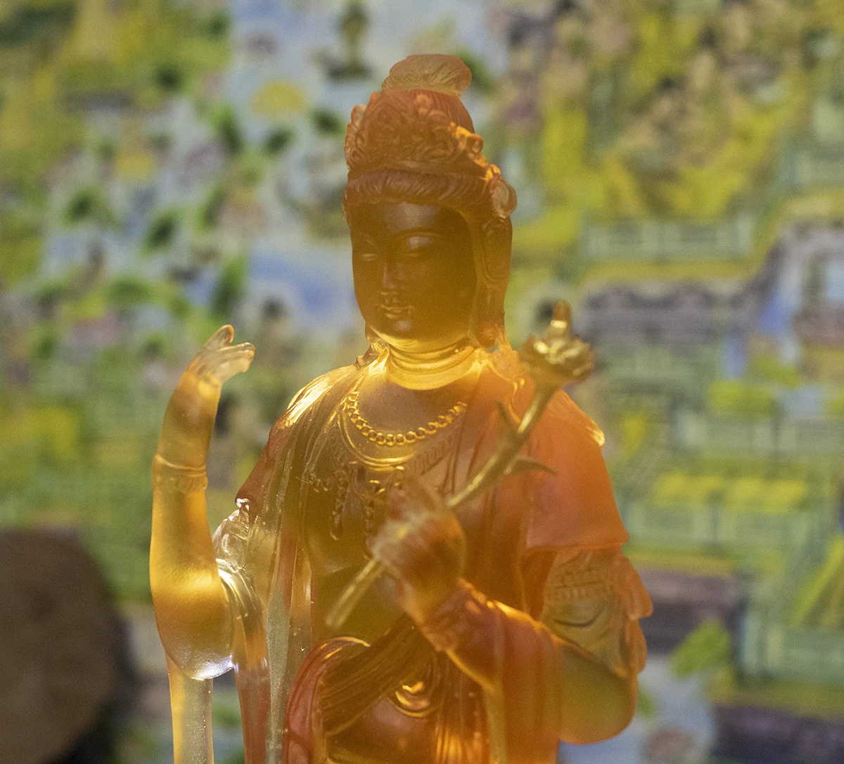 cận mặt tượng nhật quang