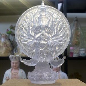 thờ tượng Thiên Thủ Thiên Nhãn