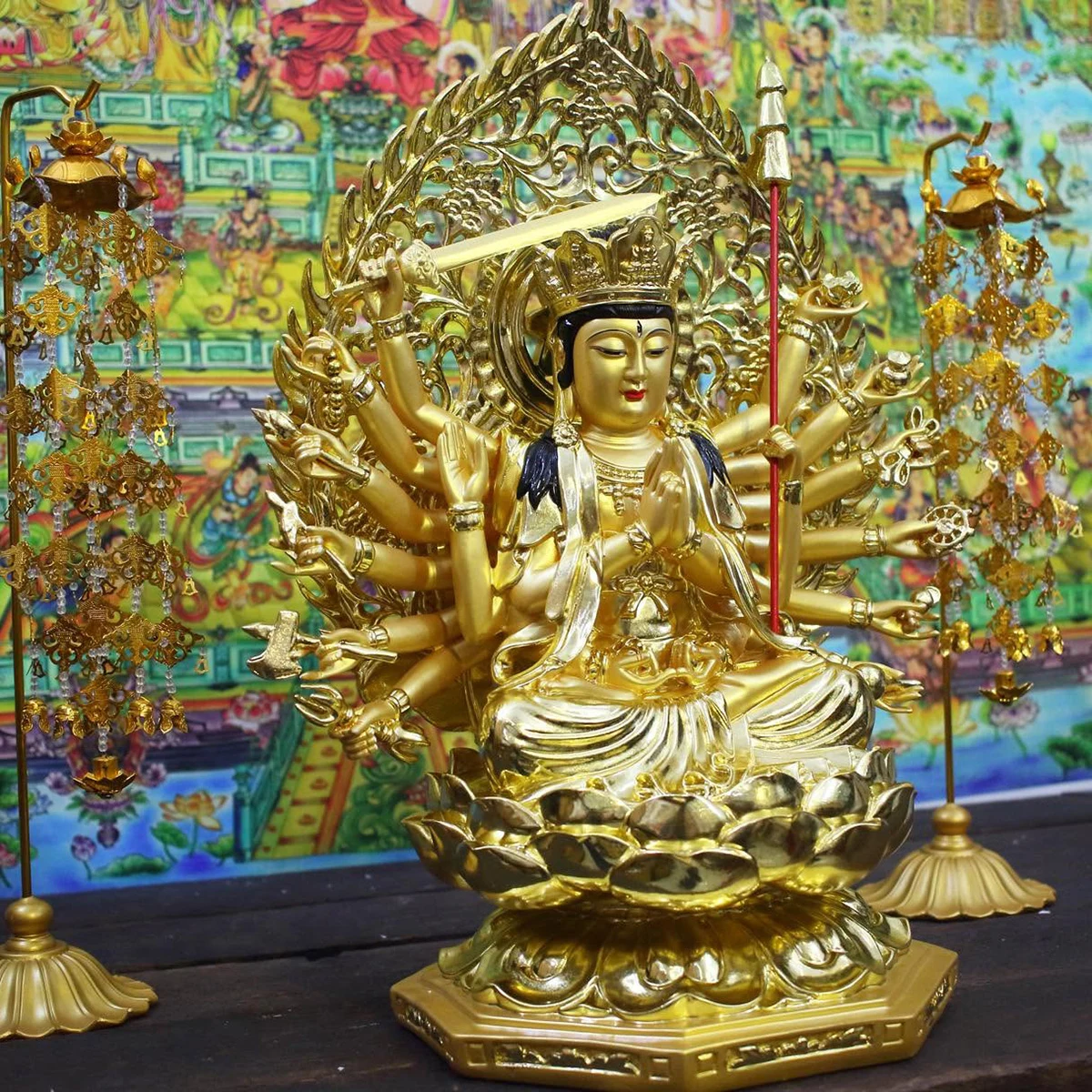 tượng chuẩn đề bồ tát sơn nhũ vàng