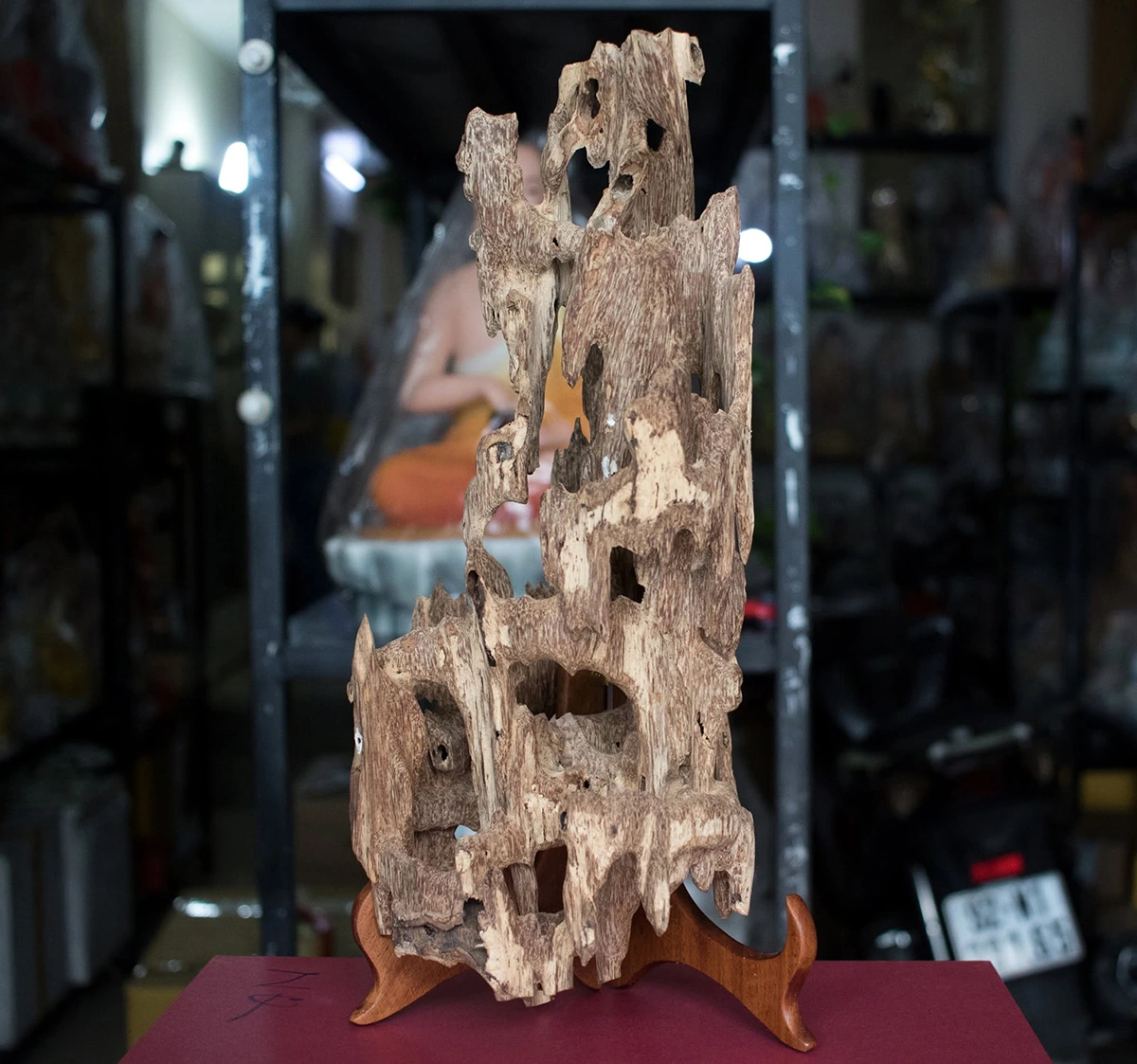 Khối gỗ lũa trầm hương