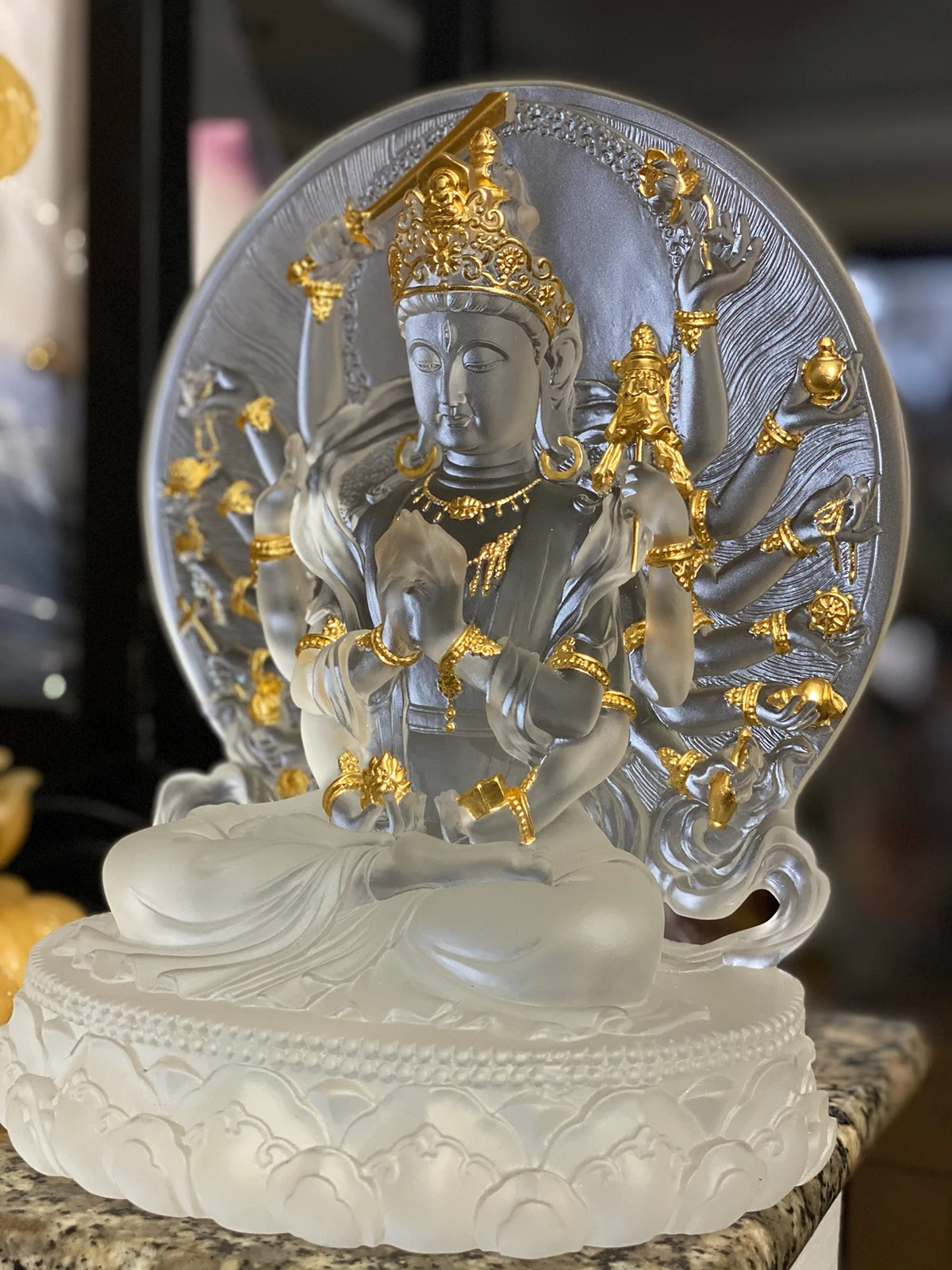 tượng chuẩn đề bồ tát bằng lưu ly