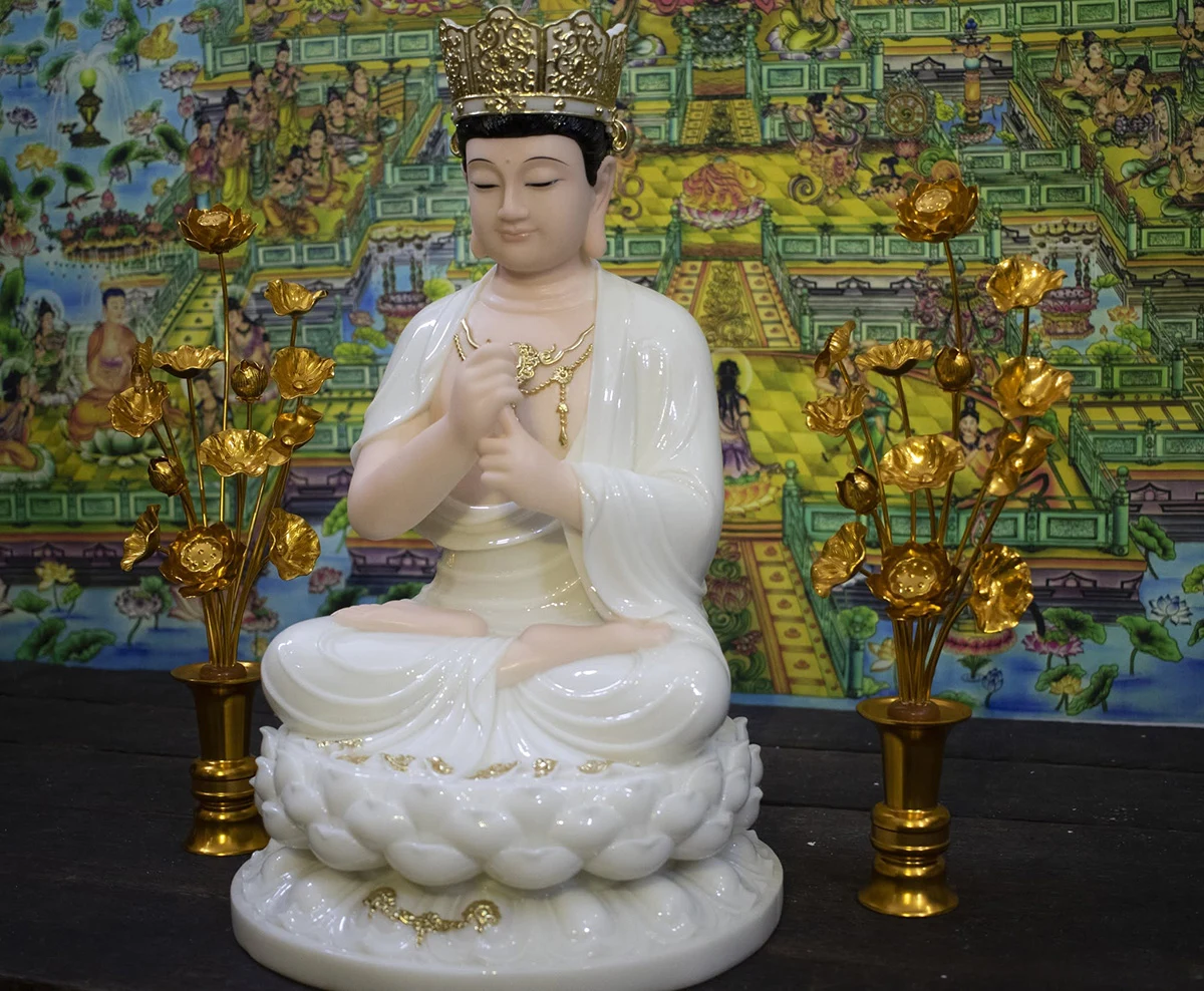 tượng Phật Tỳ Lô Giá Na bằng bột đá trắng